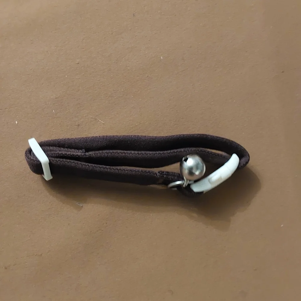 Large brown cat harness,collar and leash (7)
